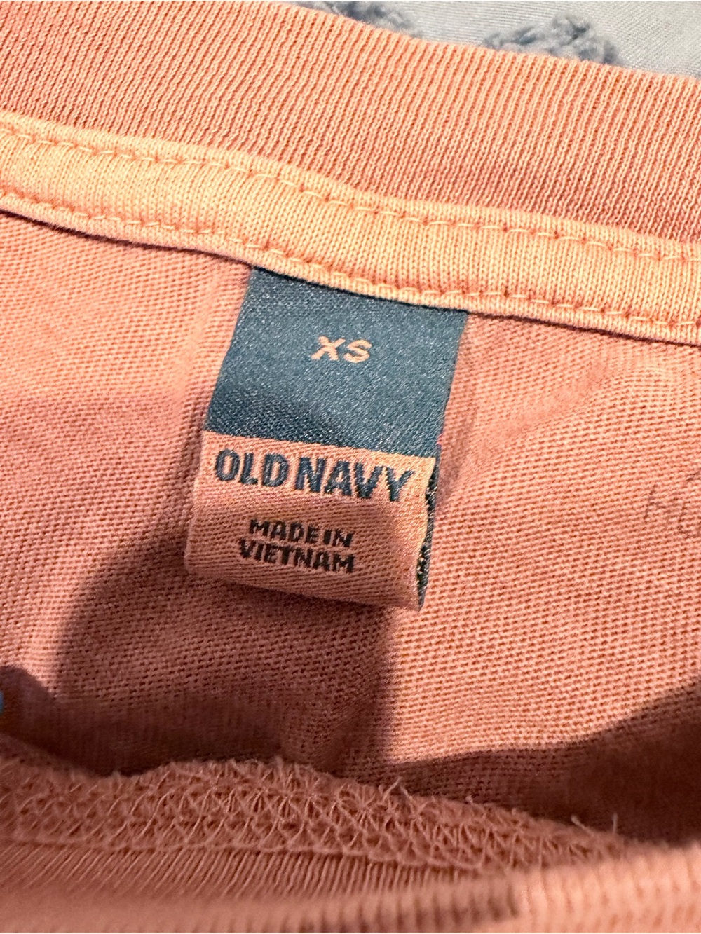 Old Navy Peach Short-Sleeve Crew Tee - Picture 5 of 6